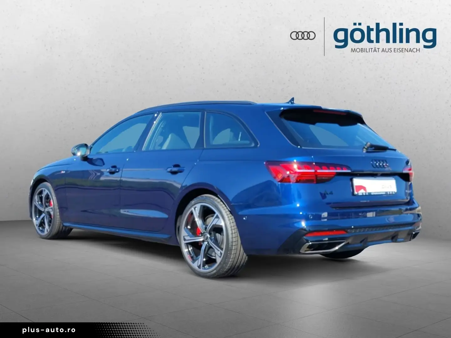 Audi A4 Avant 40 TDI with 2x S line Pano S seats