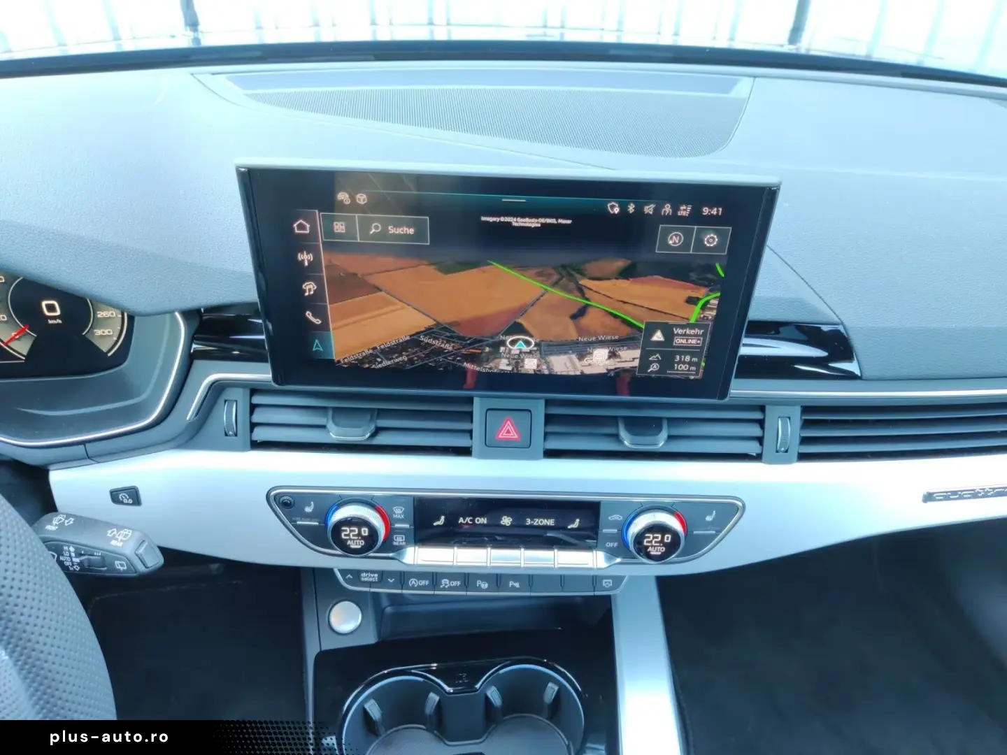 Audi A4 Avant 40 TDI with 2x S line Pano S seats