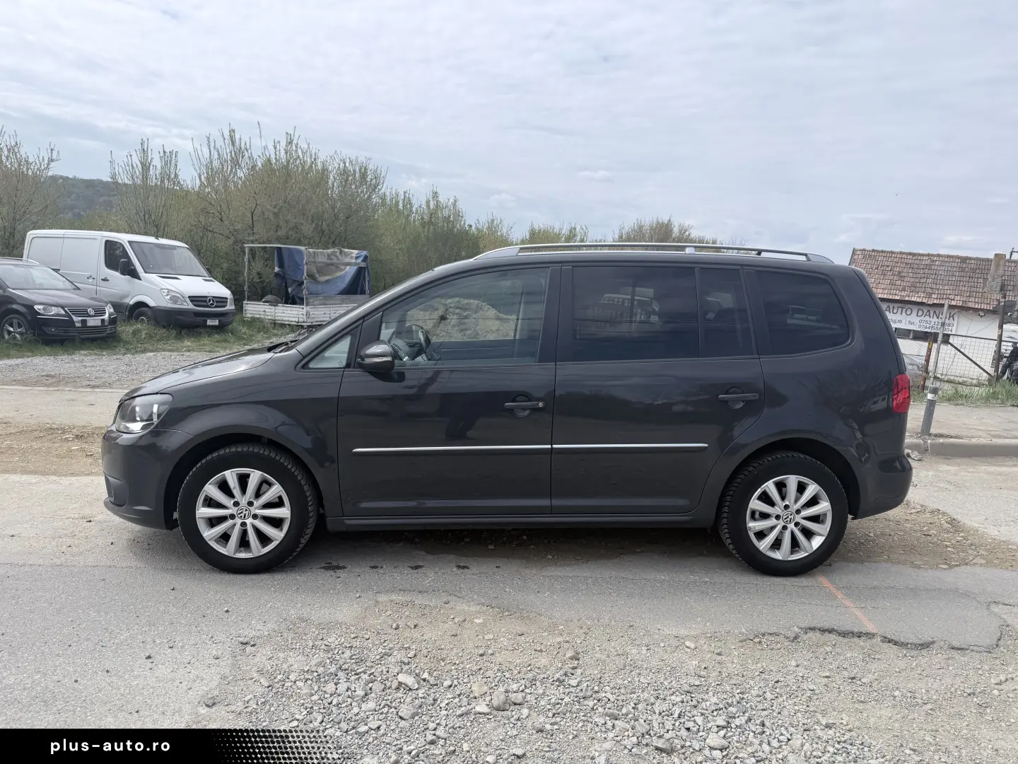 Volkswagen Touran 7 locuri