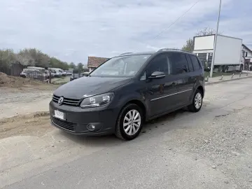 Volkswagen Touran 7 locuri
