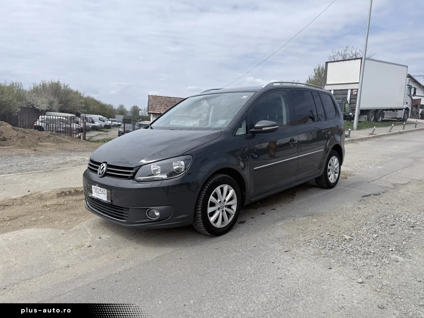 Volkswagen Touran 7 locuri