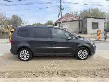 Volkswagen Touran 7 locuri