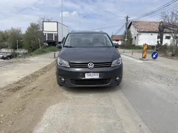 Volkswagen Touran 7 locuri