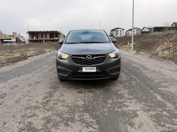 Opel Croslland X