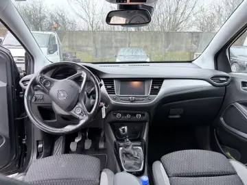 Opel Croslland X
