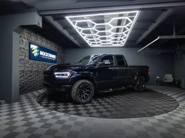 DODGE RAM 5.7 V8 HEMI 4x4 Night LARAMIE LONGBED