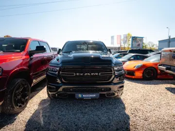 DODGE RAM 5.7 V8 HEMI 4x4 Night LARAMIE LONGBED