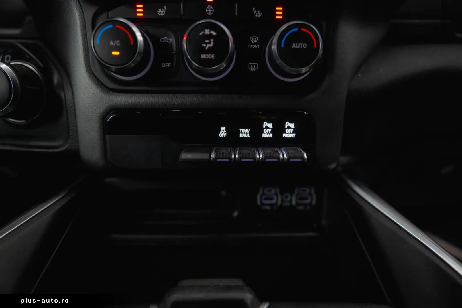 DODGE RAM 5.7 V8 HEMI 4x4 Night LARAMIE LONGBED