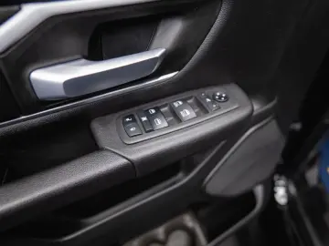 DODGE RAM 5.7 V8 HEMI 4x4 Night LARAMIE LONGBED