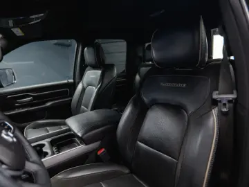 DODGE RAM 5.7 V8 HEMI 4x4 Night LARAMIE LONGBED