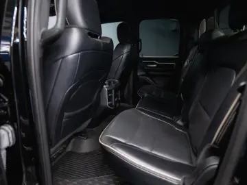 DODGE RAM 5.7 V8 HEMI 4x4 Night LARAMIE LONGBED