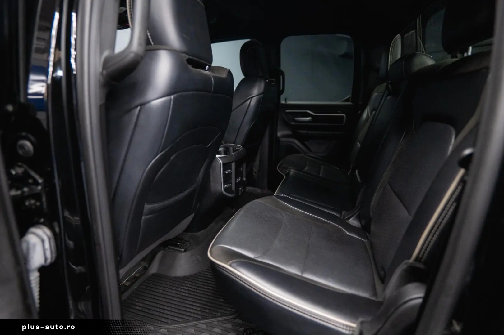 DODGE RAM 5.7 V8 HEMI 4x4 Night LARAMIE LONGBED