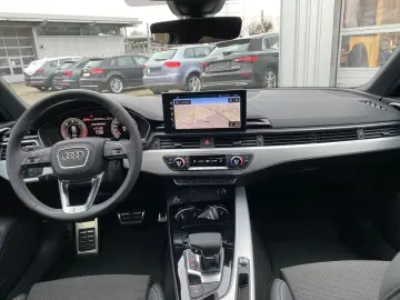 Audi A4 Avant 40 TDI S tronic S line