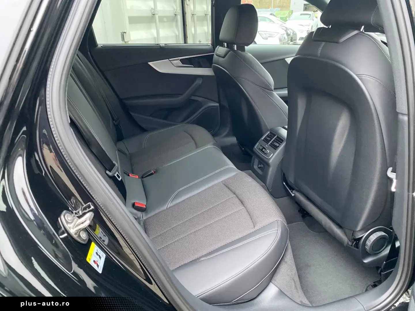 Audi A4 Avant 40 TDI S tronic S line