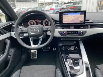 Audi A4 Avant 40 TDI S tronic S line