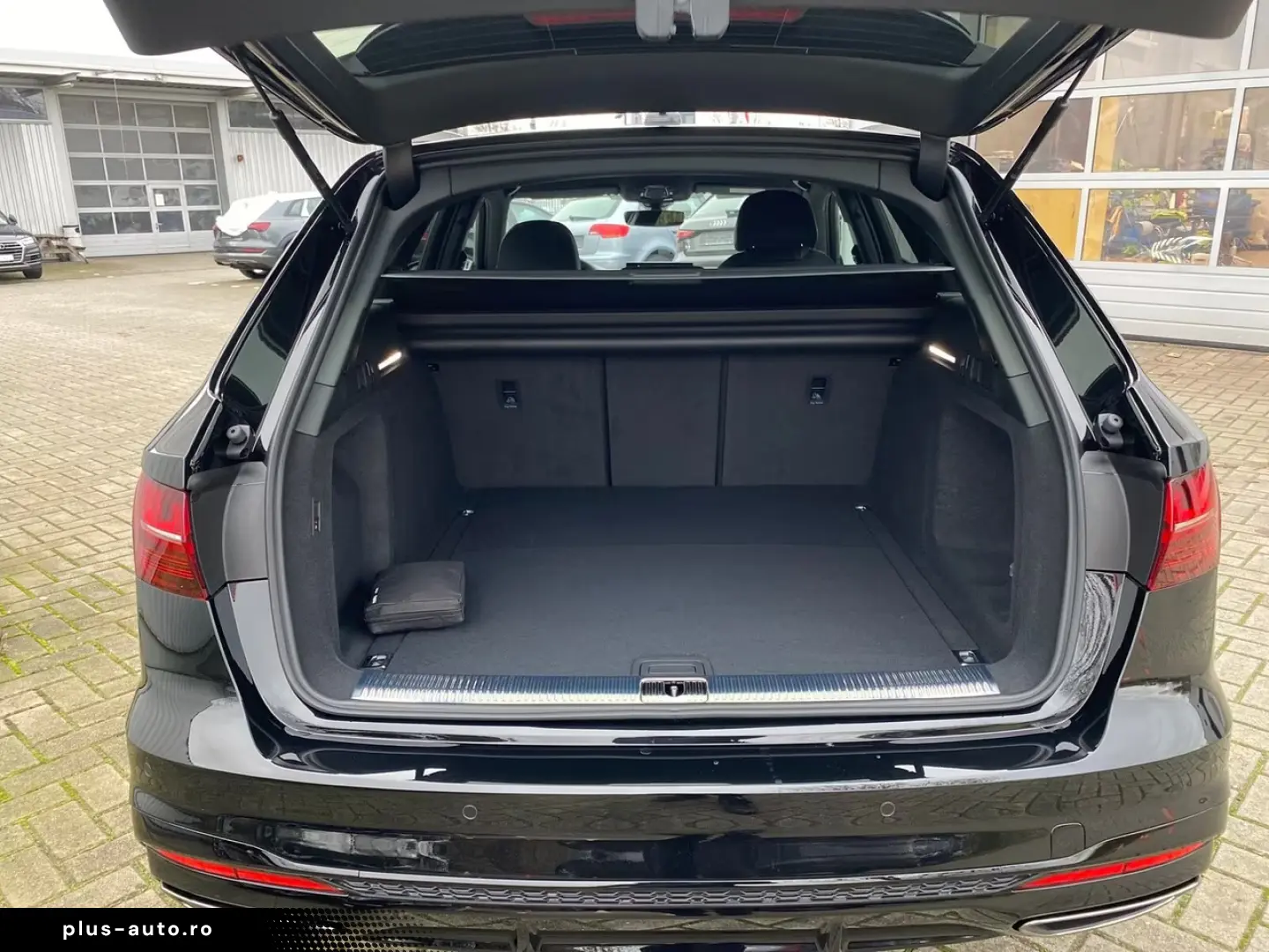 Audi A4 Avant 40 TDI S tronic S line