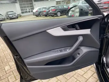 Audi A4 Avant 40 TDI S tronic S line