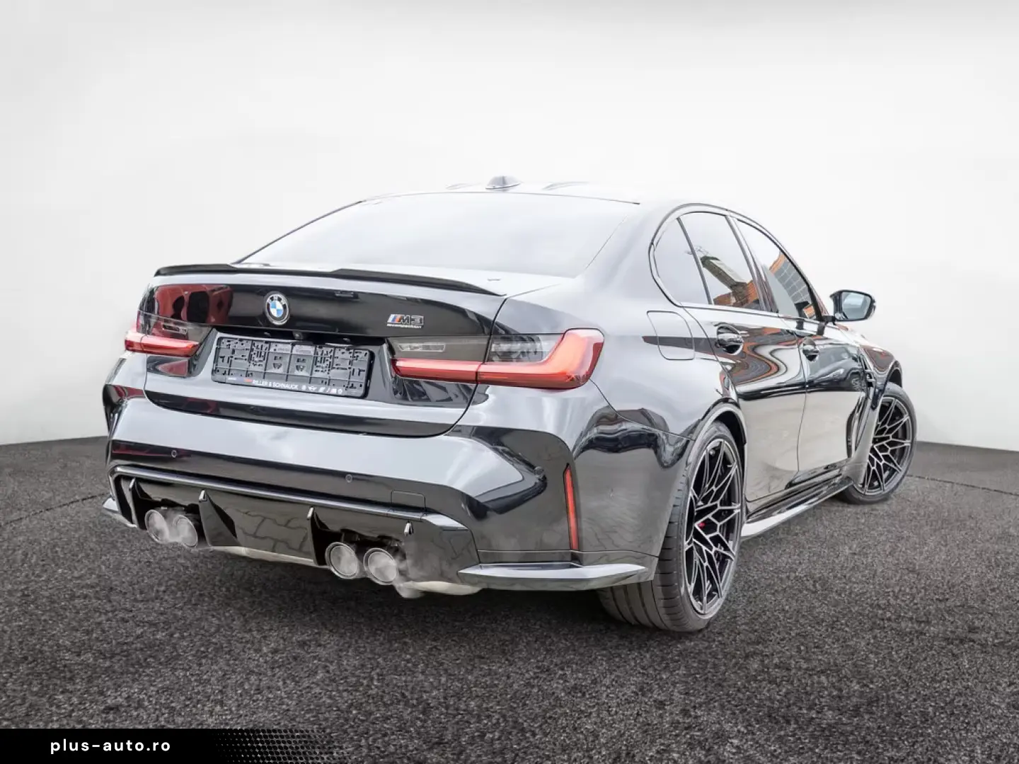 BMW M3 Competition M xDrive H K