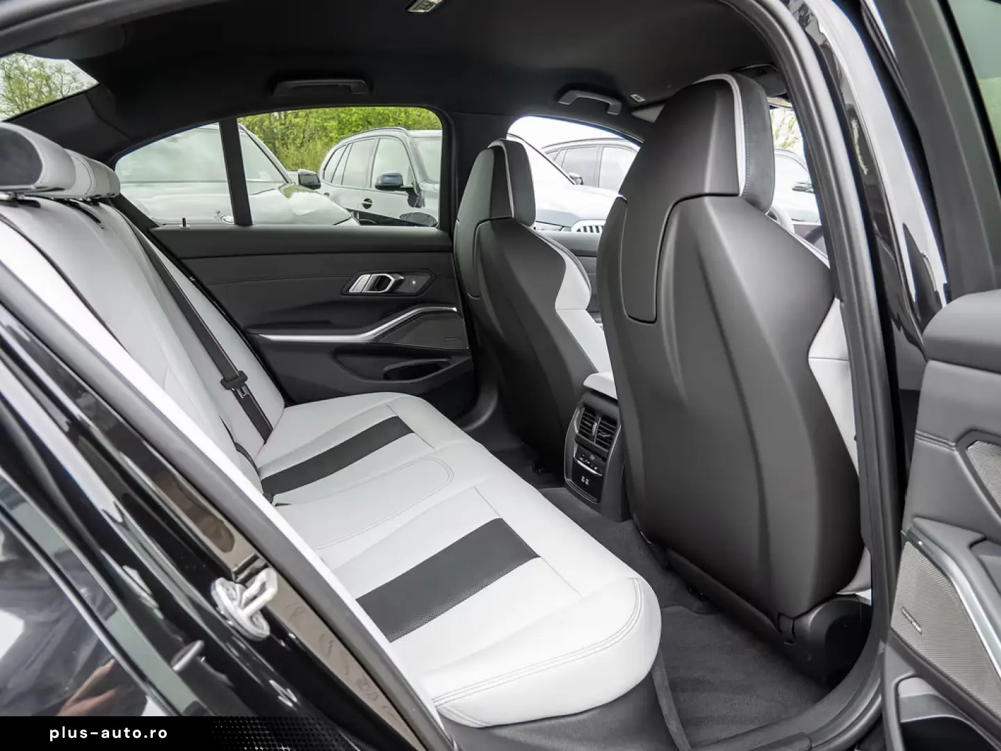 BMW M3 Competition M xDrive H K