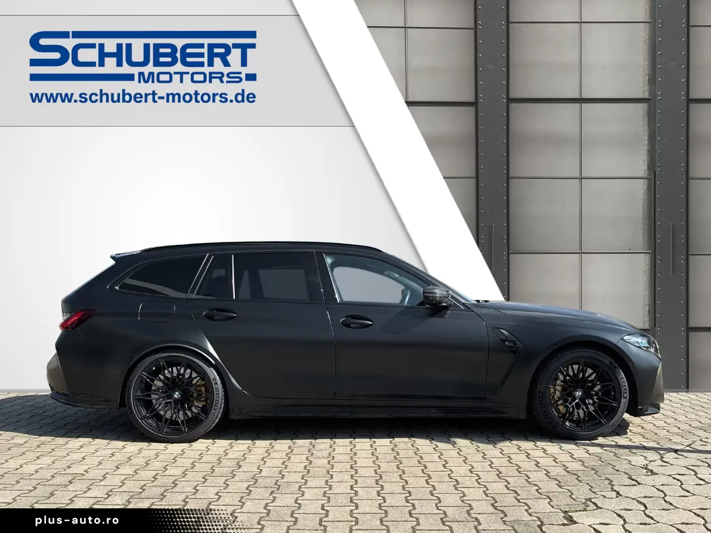 BMW M3 Competition Tour. CARBON
