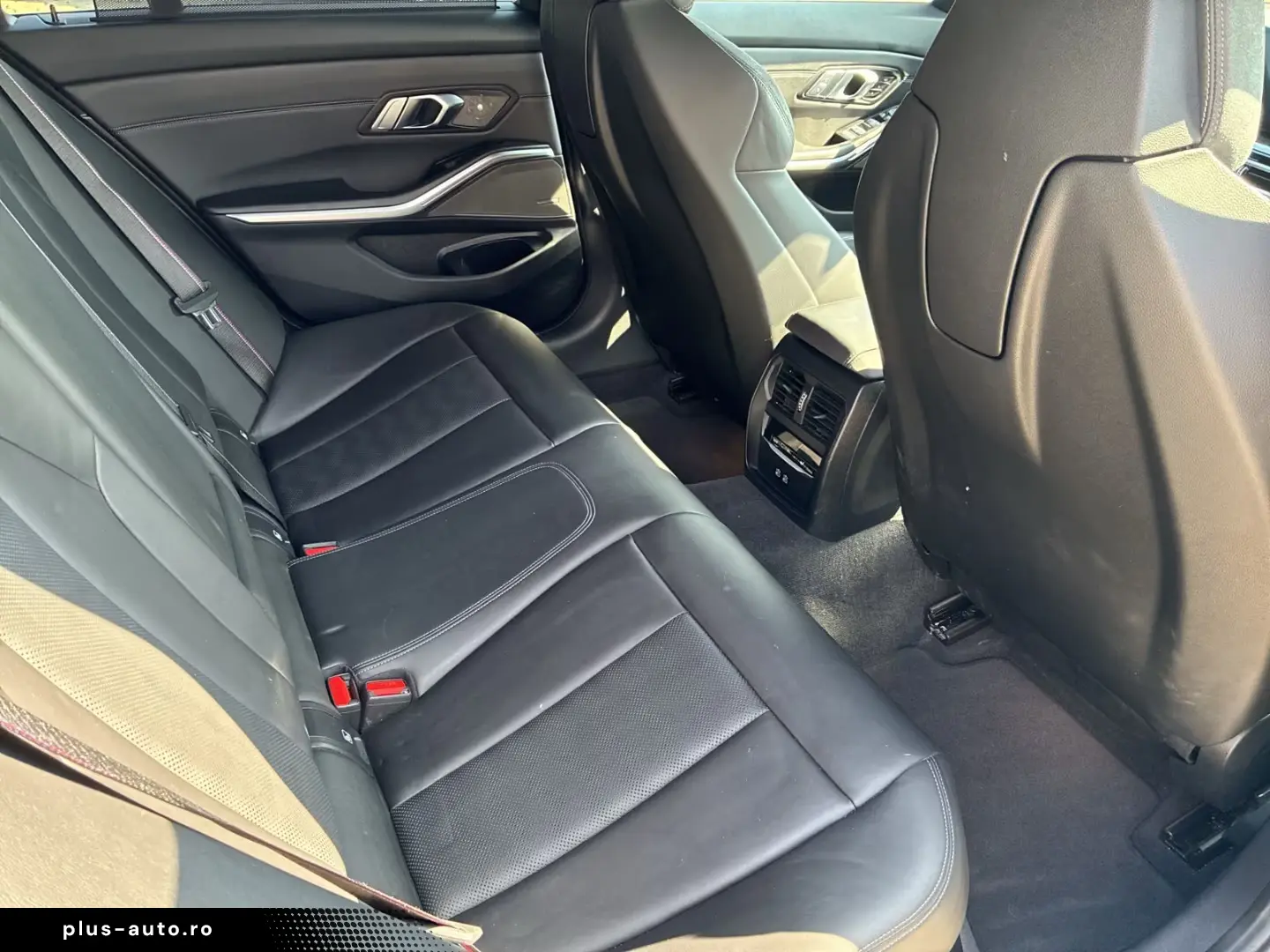 BMW M3 Competition Tour. CARBON