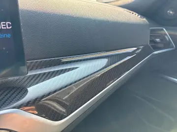 BMW M3 Competition Tour. CARBON