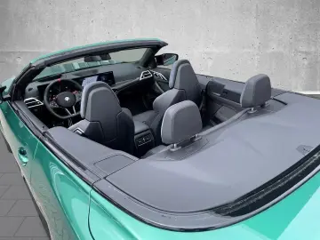 BMW M4 COMPETITION M XDR HUD