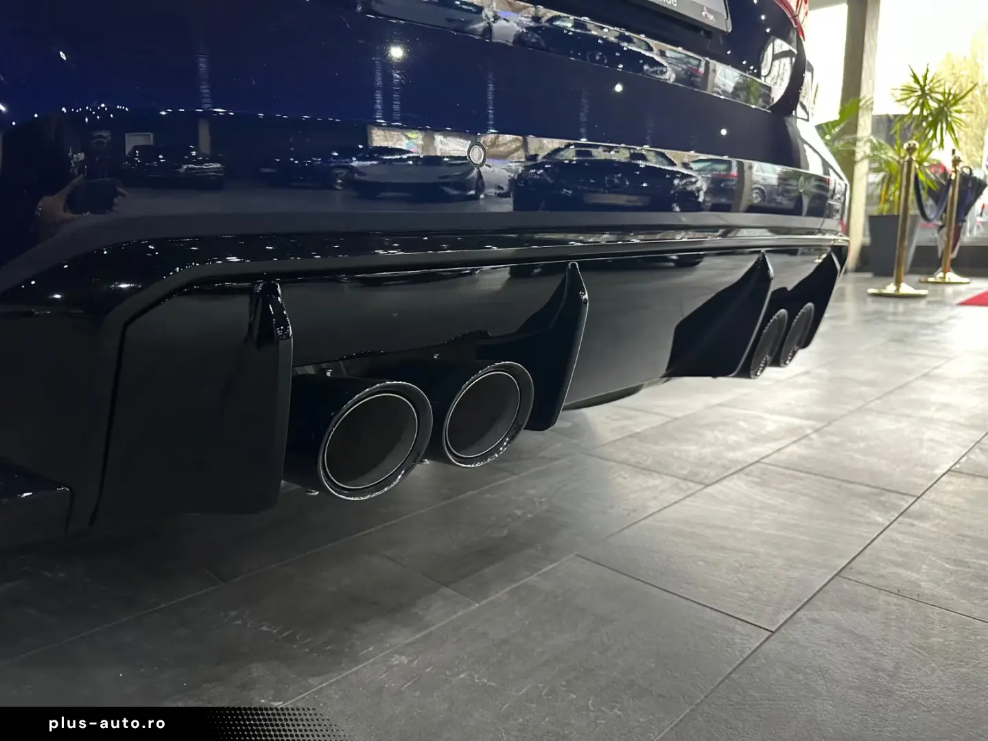 BMW M4 Competition M xDrive Cabrio