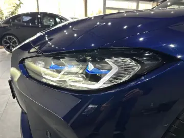 BMW M4 Competition M xDrive Cabrio