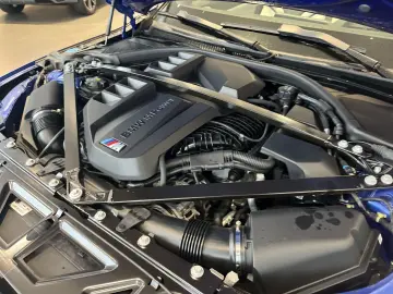 BMW M4 xDrive Competition HUD Navi Leder Harman-Kard