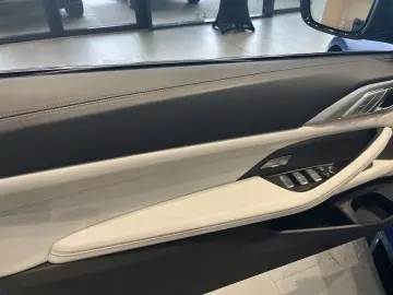 BMW M4 xDrive Competition HUD Navi Leder Harman-Kard