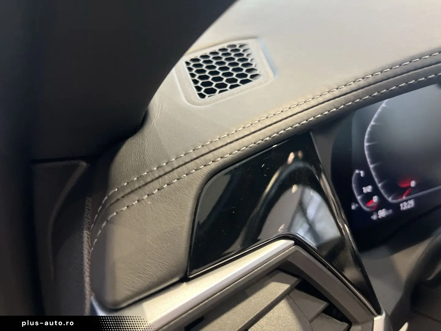 BMW M4 xDrive Competition HUD Navi Leder Harman-Kard