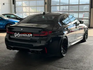 BMW M5 Limousine Competition erst 39 Tkm Akrapovic