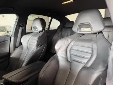 BMW M5 Limousine Competition erst 39 Tkm Akrapovic