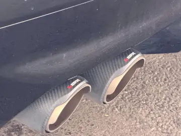 BMW M5 Limousine Competition erst 39 Tkm Akrapovic