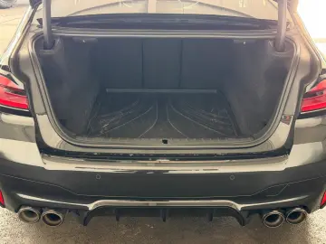 BMW M5 Limousine Competition erst 39 Tkm Akrapovic