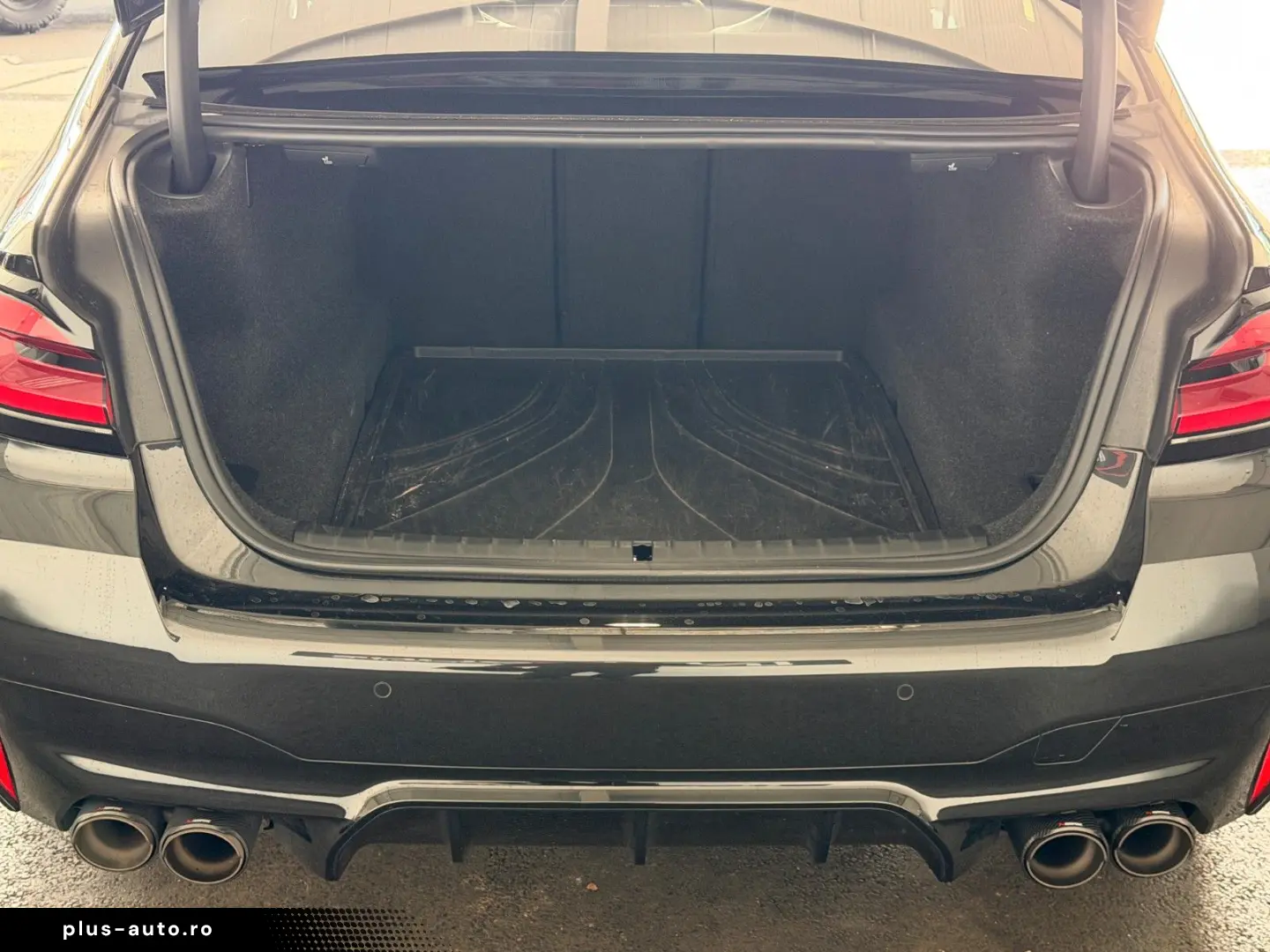 BMW M5 Limousine Competition erst 39 Tkm Akrapovic