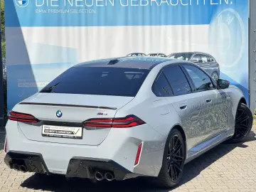 BMW M5 Limousine CarbonKeramik AHK B&W CarbonPack