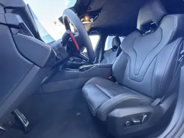 BMW M5 Limousine CarbonKeramik AHK B&W CarbonPack