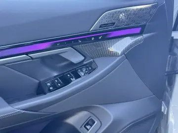 BMW M5 Limousine CarbonKeramik AHK B&W CarbonPack