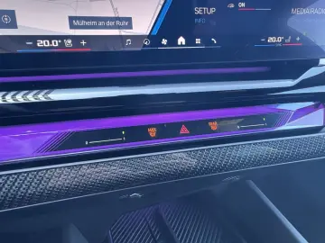 BMW M5 Limousine CarbonKeramik AHK B&W CarbonPack