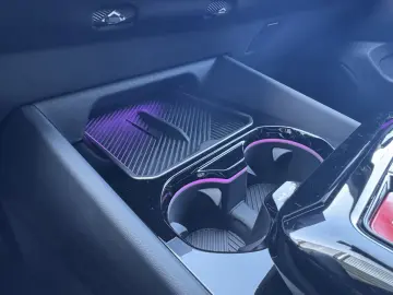 BMW M5 Limousine CarbonKeramik AHK B&W CarbonPack