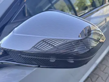 BMW M5 Limousine CarbonKeramik AHK B&W CarbonPack