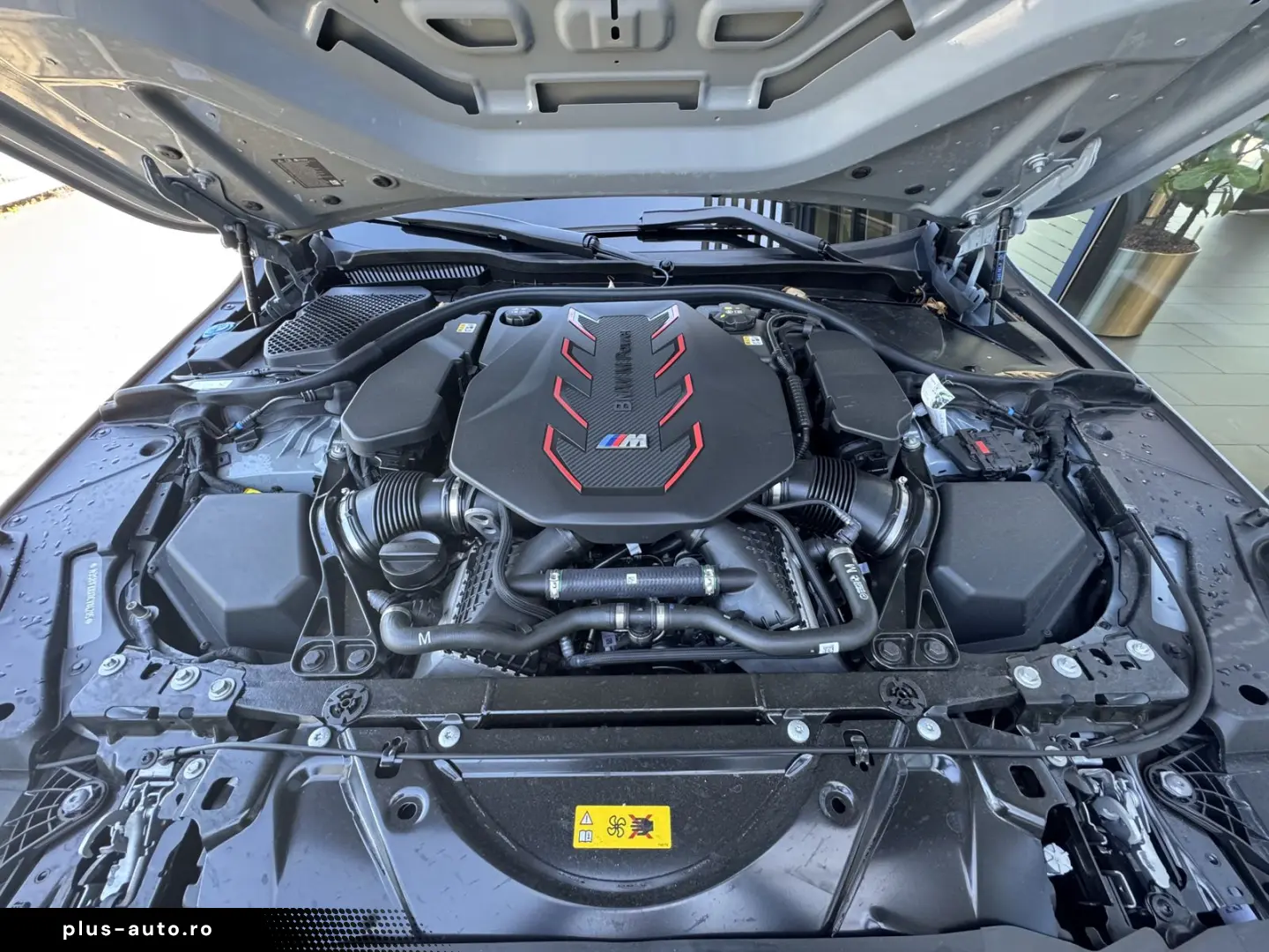 BMW M5 Limousine CarbonKeramik AHK B&W CarbonPack