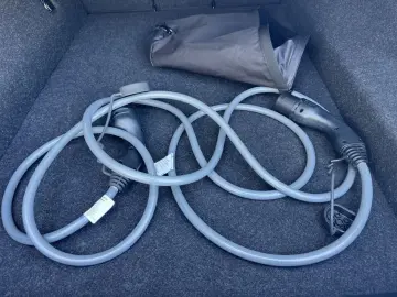 BMW M5 Limousine CarbonKeramik AHK B&W CarbonPack