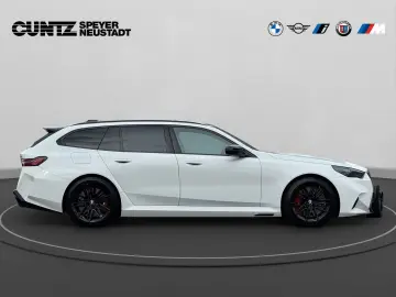 BMW M5 Touring ab 1 99% eff.   Driving Parkingassist