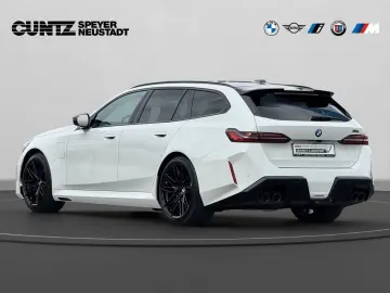 BMW M5 Touring ab 1 99% eff.   Driving Parkingassist