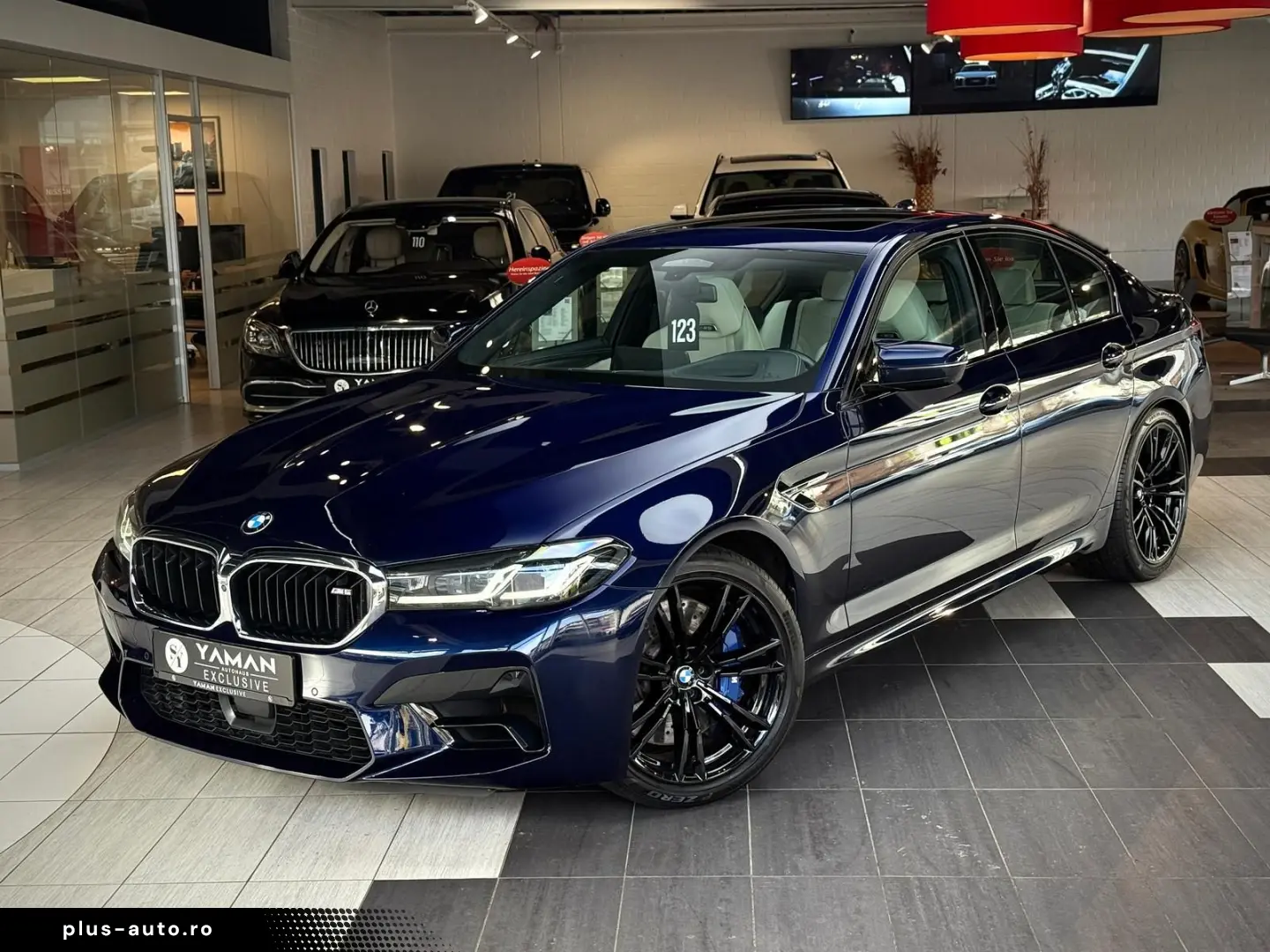 BMW M5 M Drivers P. Sitzbelüftung Glasdach