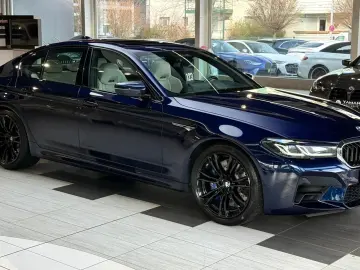BMW M5 M Drivers P. Sitzbelüftung Glasdach