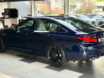 BMW M5 M Drivers P. Sitzbelüftung Glasdach